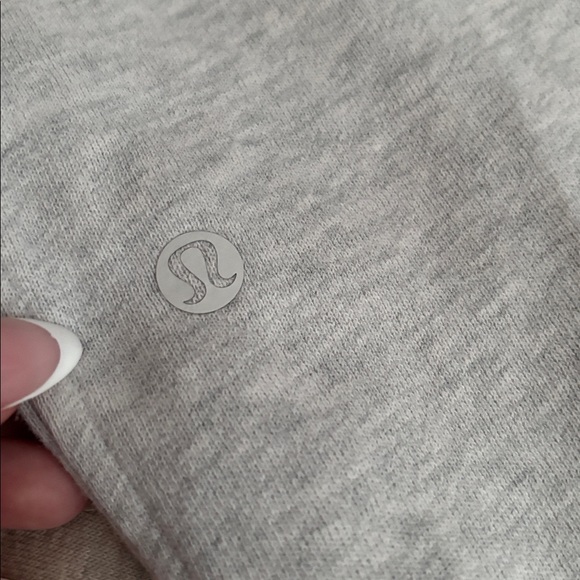 lululemon grey sweats size 2 or 4, petite version! - Picture 4 of 4